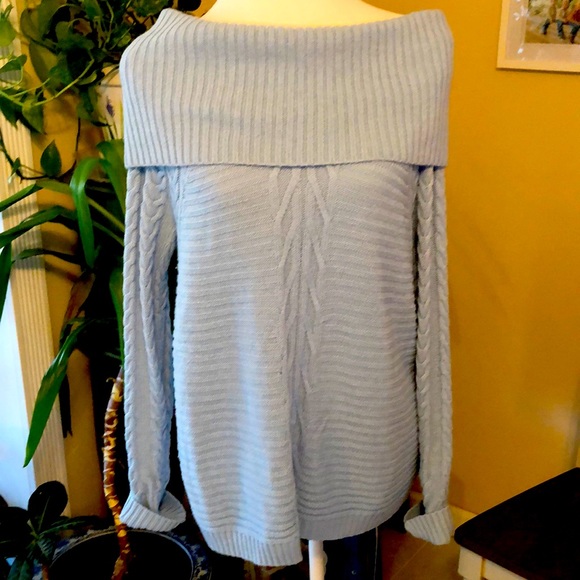 Soho Sweaters - Ice blue medium sweater from Soho, New York and Company